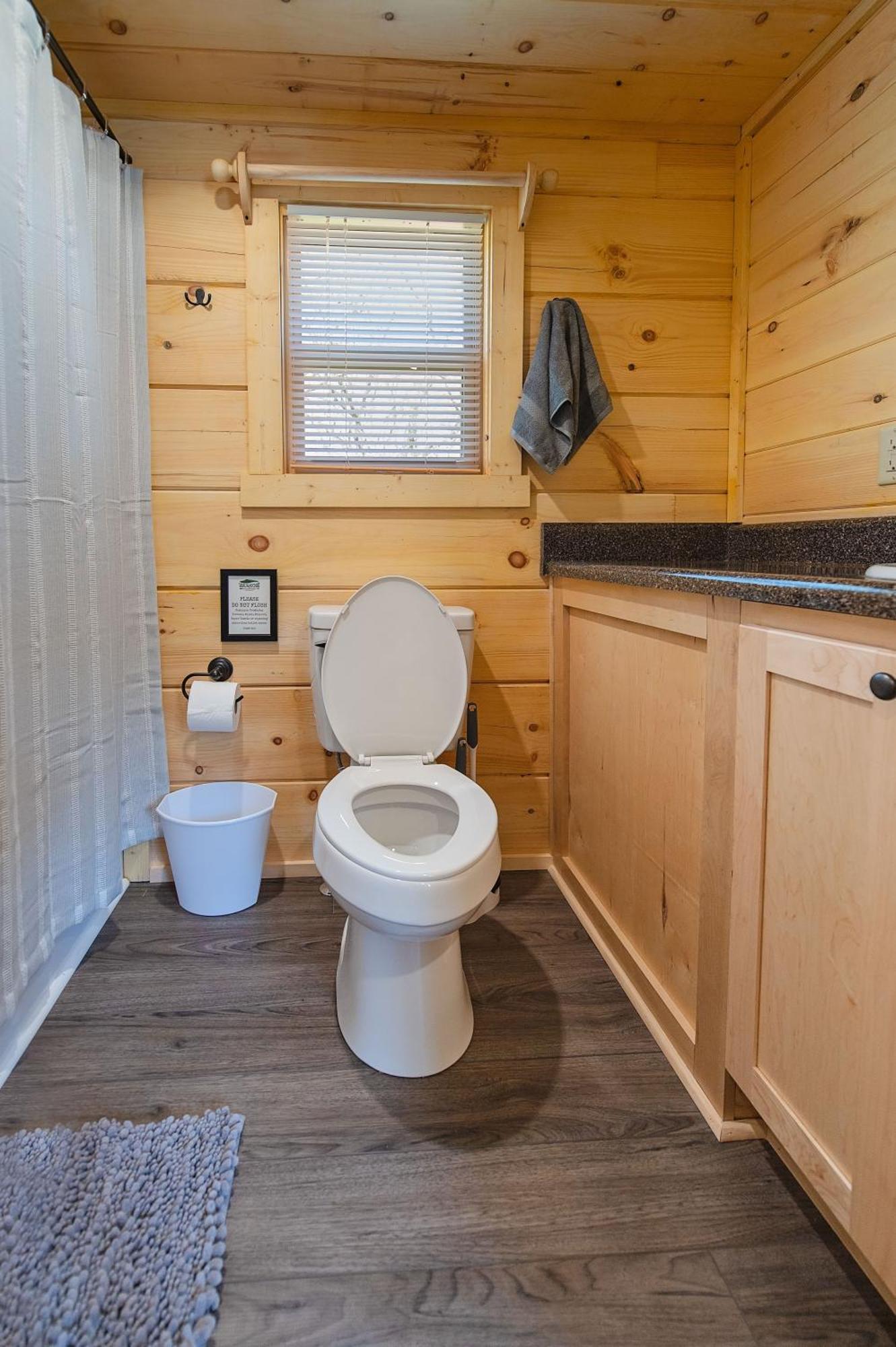 Meg Cabin Tiny Rustic Comfort On Lookout Mtn Чаттануга Экстерьер фото